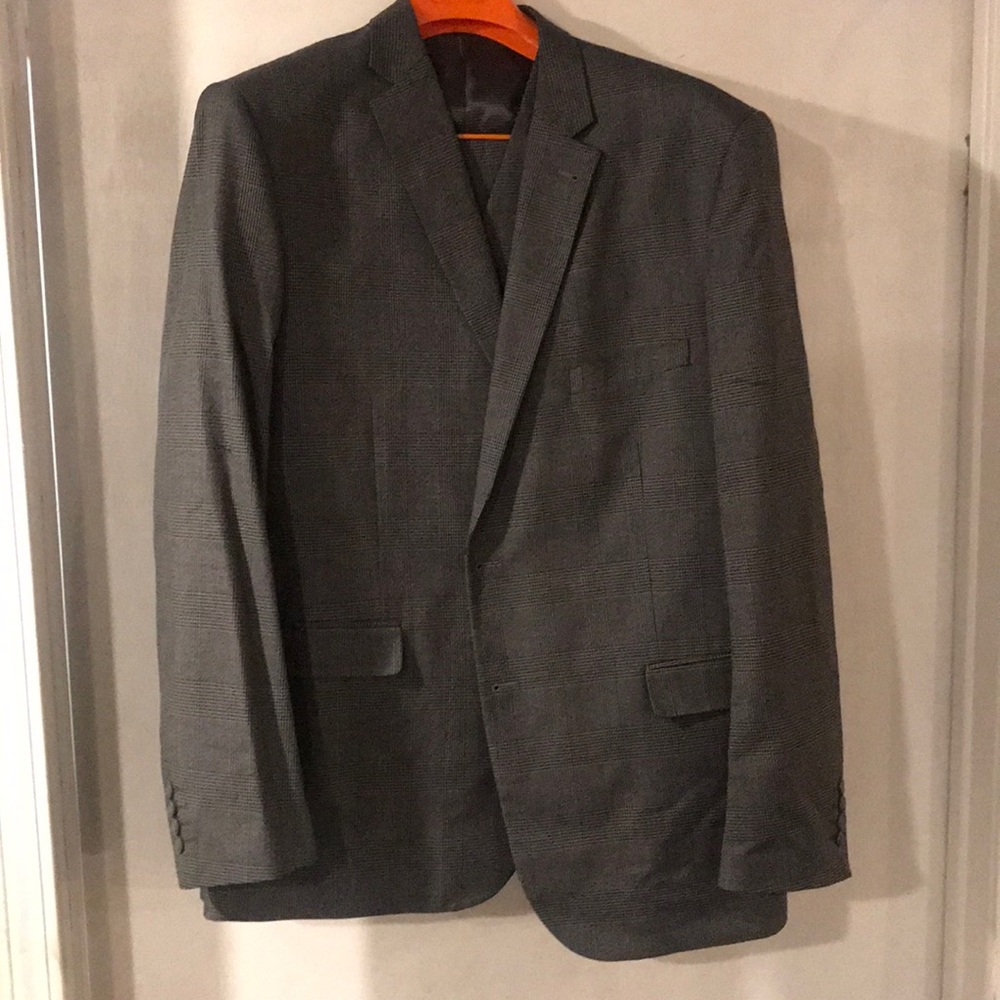 3 piece suit. Lorenzo Bruno brand